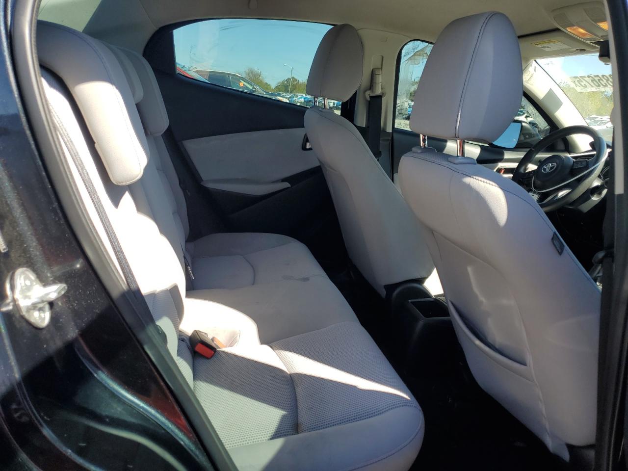 2019 Toyota Yaris L VIN: 3MYDLBYV7KY508013 Lot: 85385675