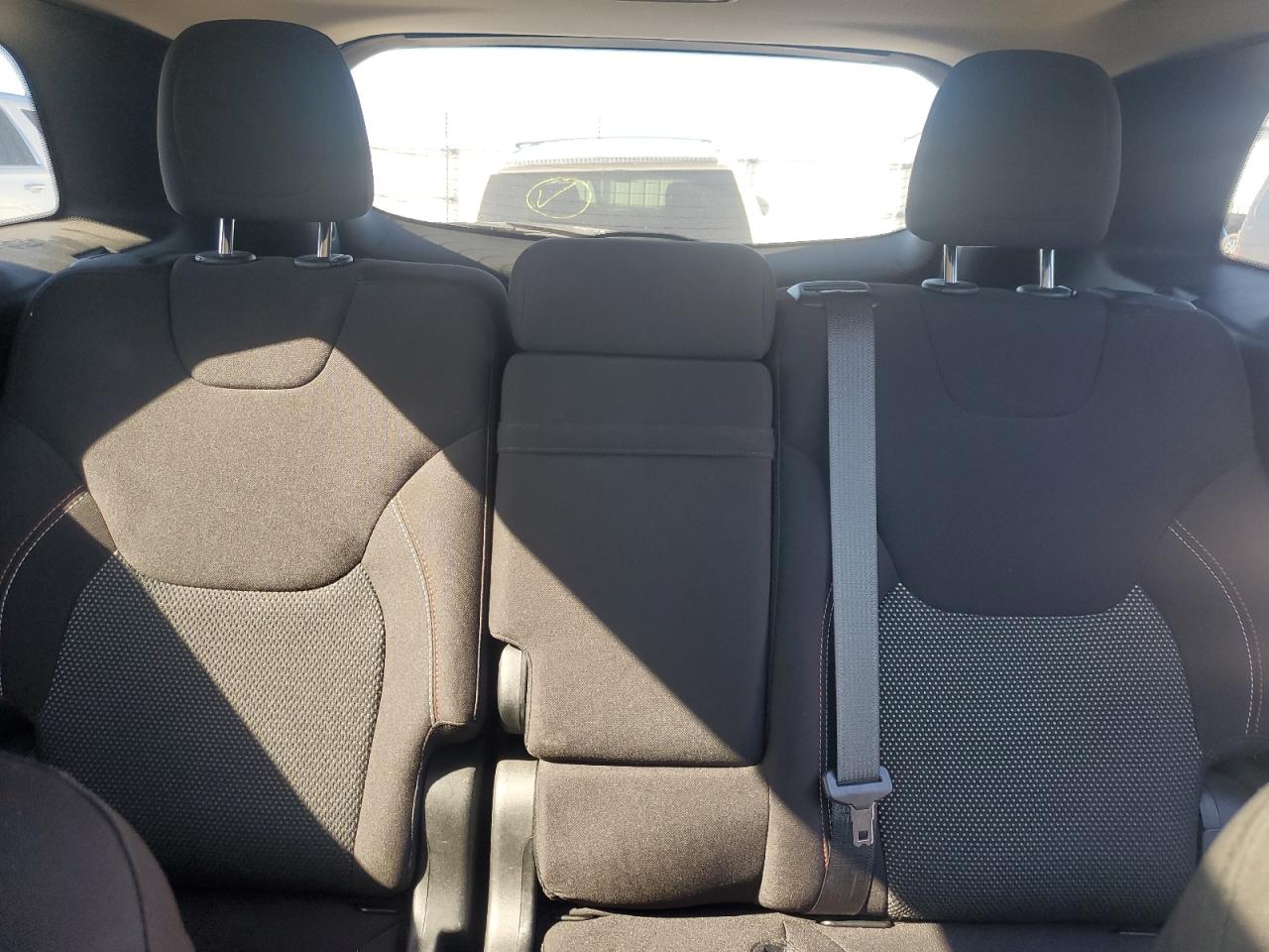 2017 Jeep Cherokee Latitude VIN: 1C4PJMCS9HW568658 Lot: 90342815