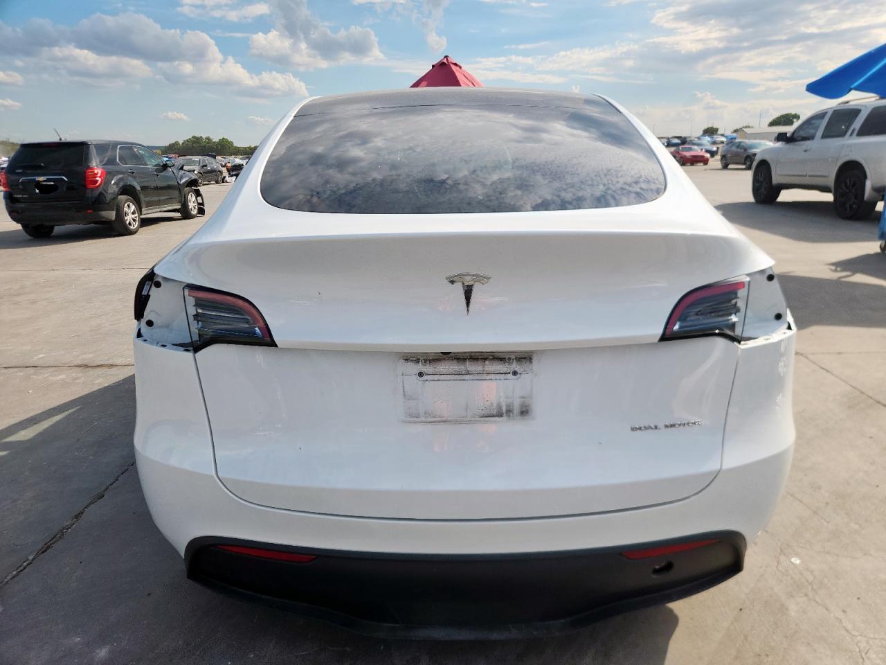 2023 Tesla Model Y VIN: 7SAYGDEE1PA092791 Lot: 85533965