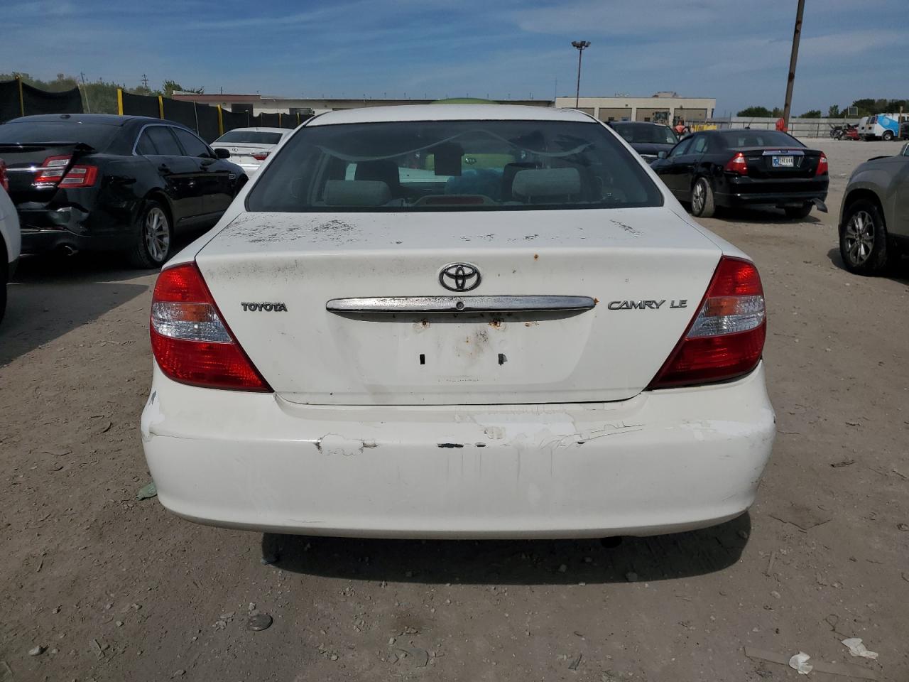 2003 Toyota Camry Le VIN: 4T1BE32K83U171243 Lot: 81398165