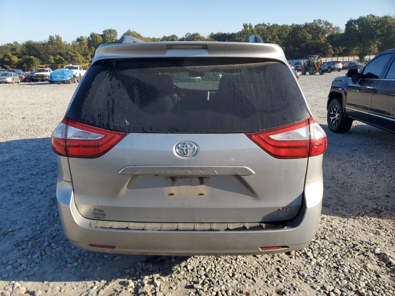 2015 Toyota Sienna Xle VIN: 5TDYK3DC7FS549901 Lot: 82412605