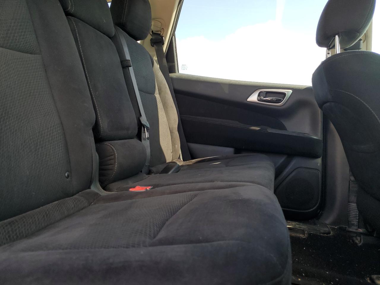2014 Nissan Pathfinder S VIN: 5N1AR2MN6EC684162 Lot: 84960385