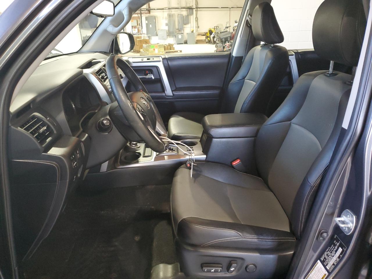2016 Toyota 4Runner Sr5/Sr5 Premium VIN: JTEBU5JRXG5319468 Lot: 85344075