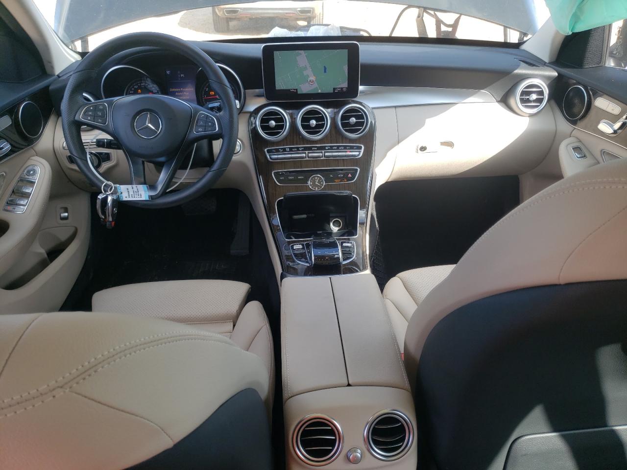 2016 Mercedes-Benz C 300 VIN: 55SWF4JB5GU145111 Lot: 84757335