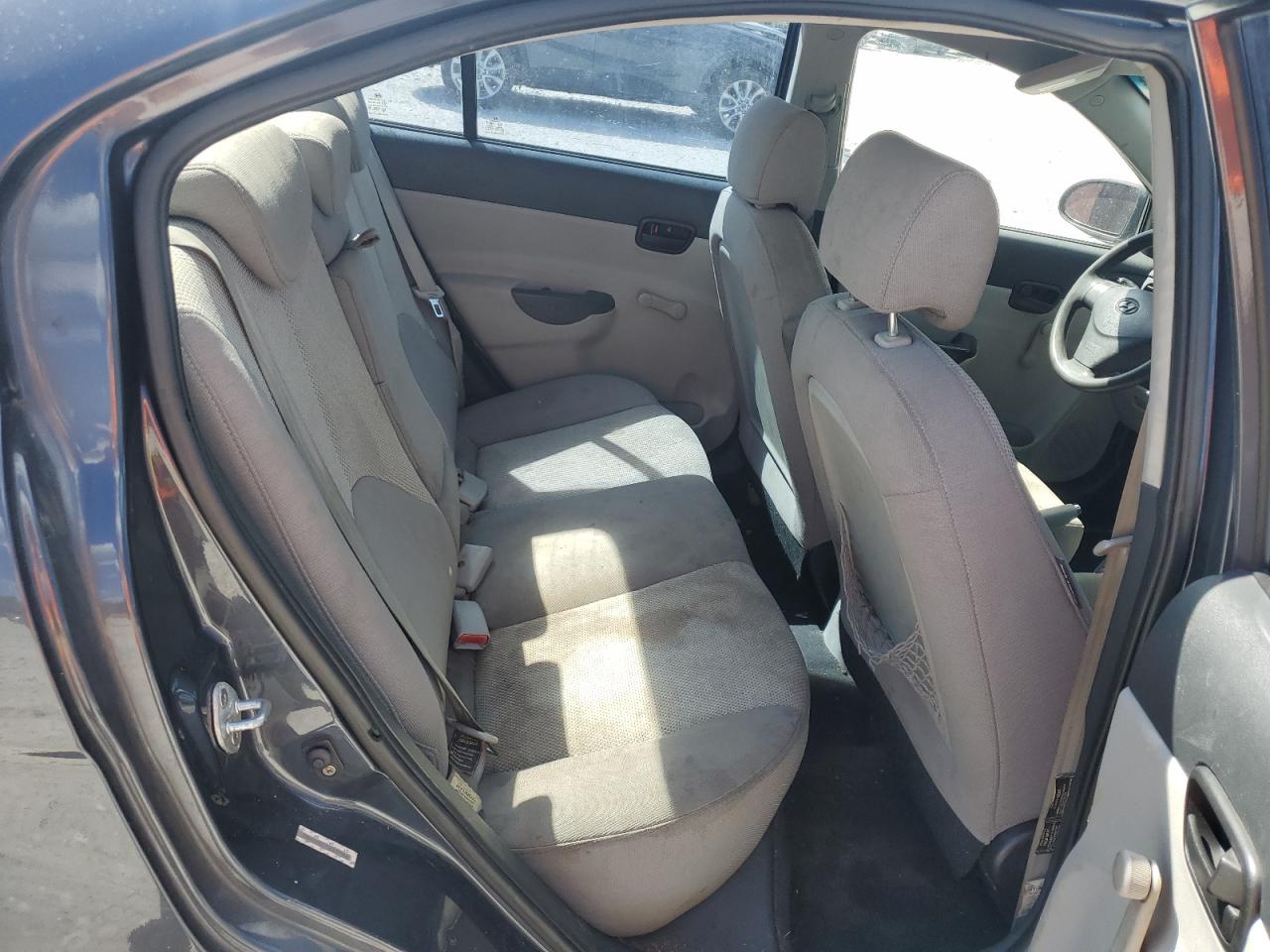 2009 Hyundai Accent Gls VIN: KMHCN46C79U293954 Lot: 82398335