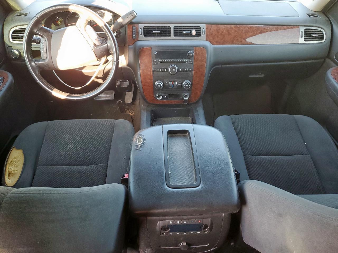 2008 Chevrolet Suburban C1500 Ls VIN: 3GNFC16048G308687 Lot: 82296695