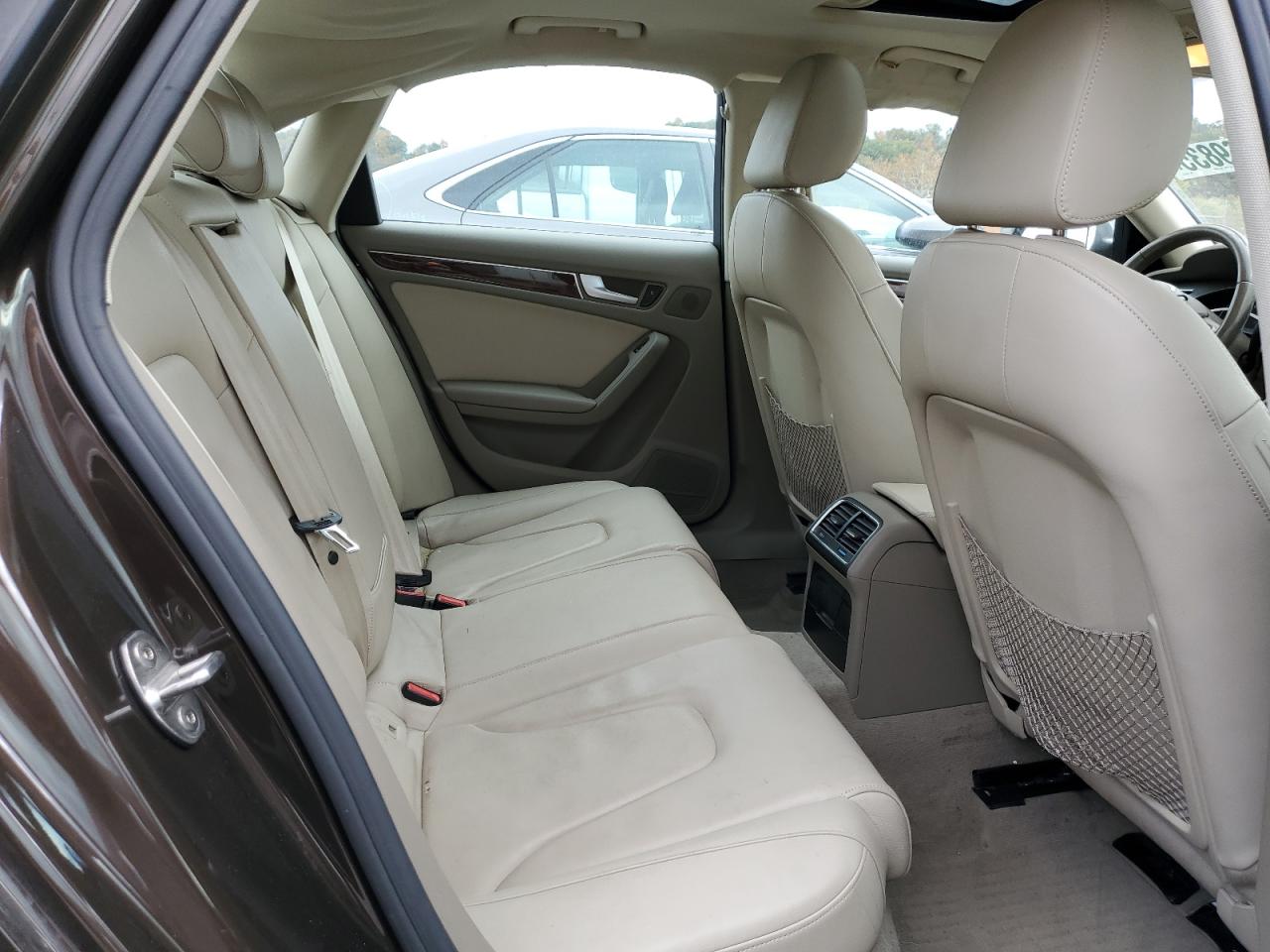 2011 Audi A4 Premium Plus VIN: WAUFFAFL7BN039333 Lot: 89469835