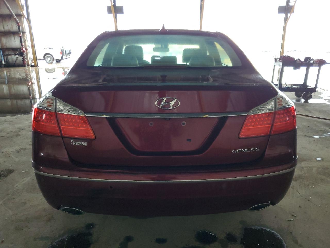 2011 Hyundai Genesis 3.8L VIN: KMHGC4DE0BU141662 Lot: 85555535