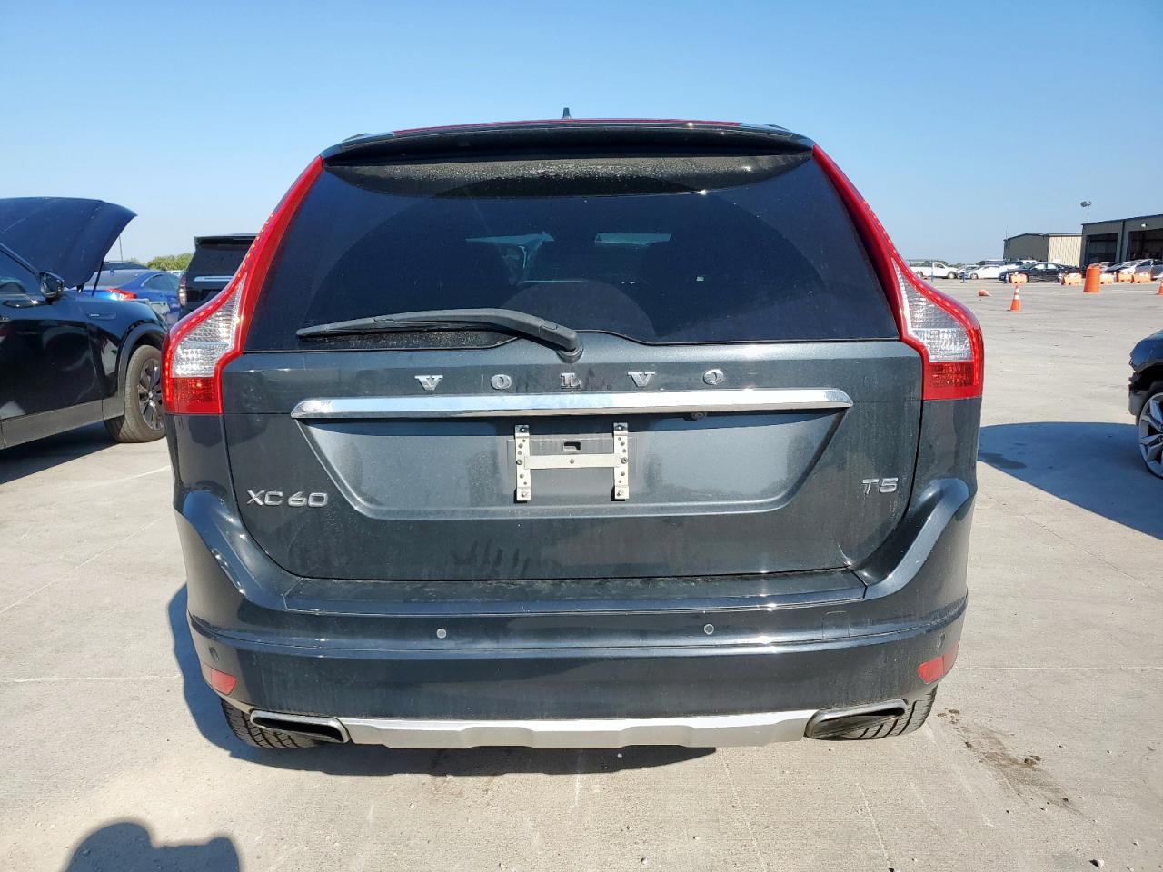 2015 Volvo Xc60 T5 Premier VIN: YV440MDK8F2721620 Lot: 82343205