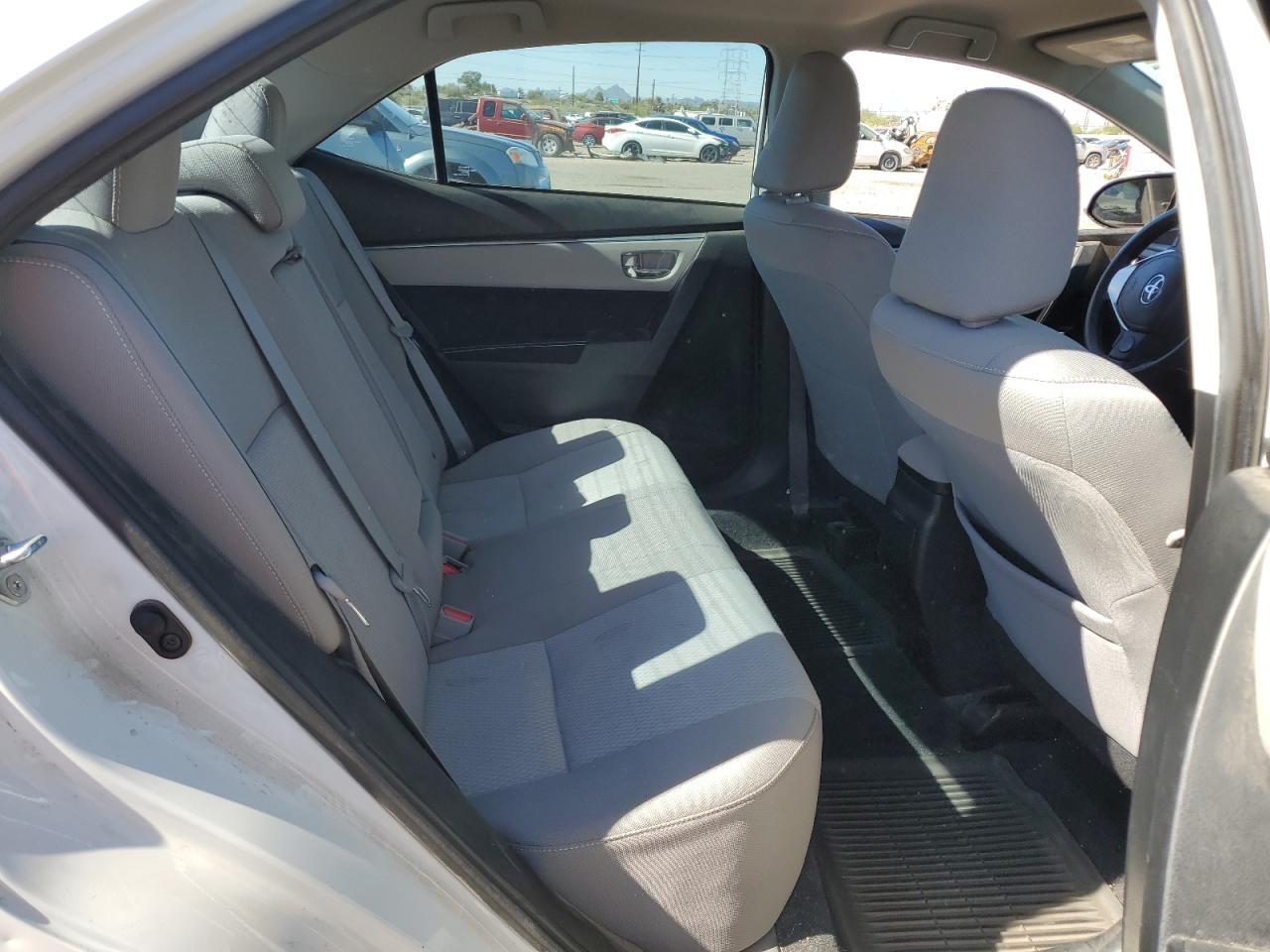 2016 Toyota Corolla L VIN: 5YFBURHEXGP471073 Lot: 87473335