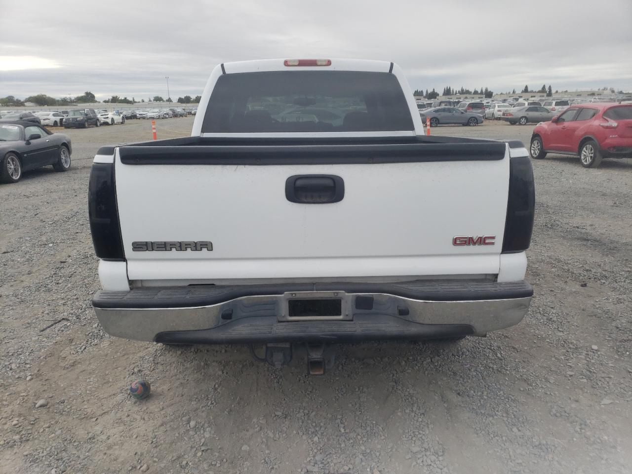 2006 GMC New Sierra C1500 VIN: 2GTEC13T361232078 Lot: 81847675