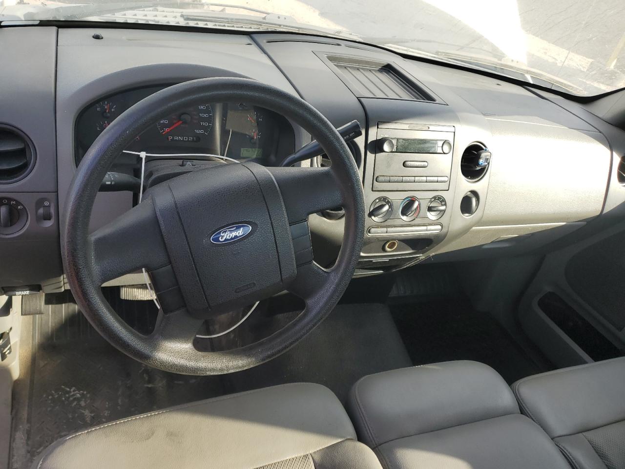 2006 Ford F150 VIN: 1FTRF12276NB57692 Lot: 81981135