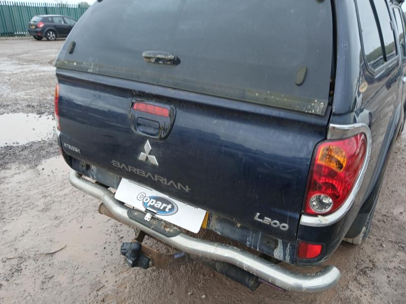 2010 MITSUBISHI L200 BARB LB DCB DI-D 4X4 