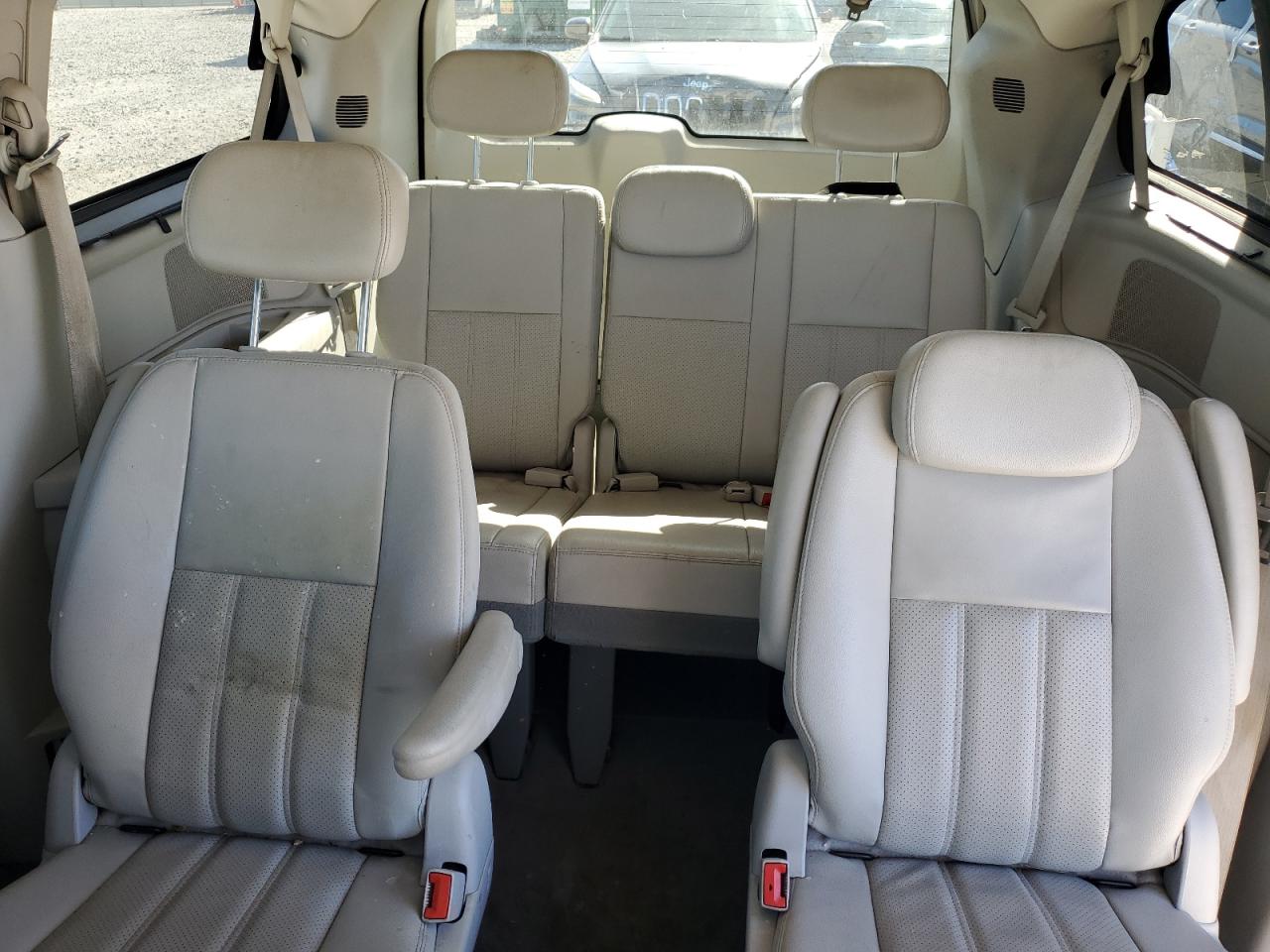 2009 Chrysler Town & Country Touring VIN: 2A8HR54129R675255 Lot: 85523155