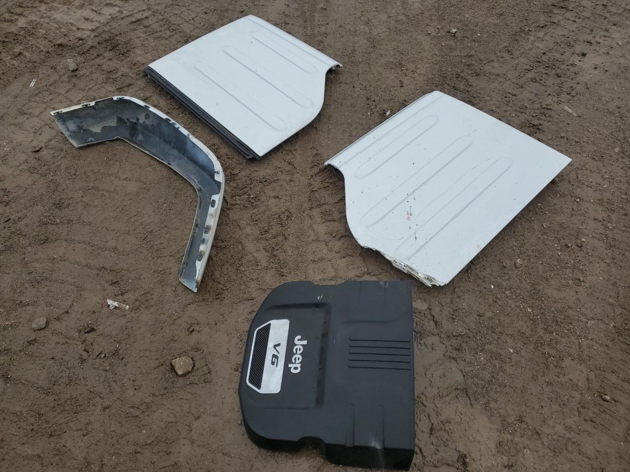 2015 Jeep Wrangler Unlimited Sahara VIN: 1C4BJWEG6FL599993 Lot: 82260735