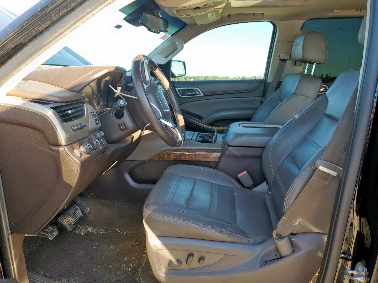 2015 GMC Yukon Xl Denali VIN: 1GKS2JKJ3FR632935 Lot: 90396765