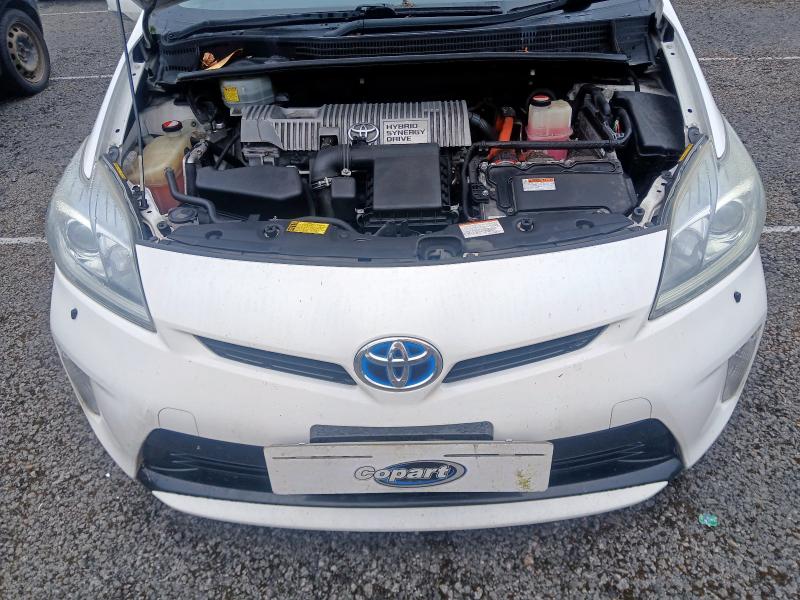 2014 TOYOTA PRIUS HYBRID 