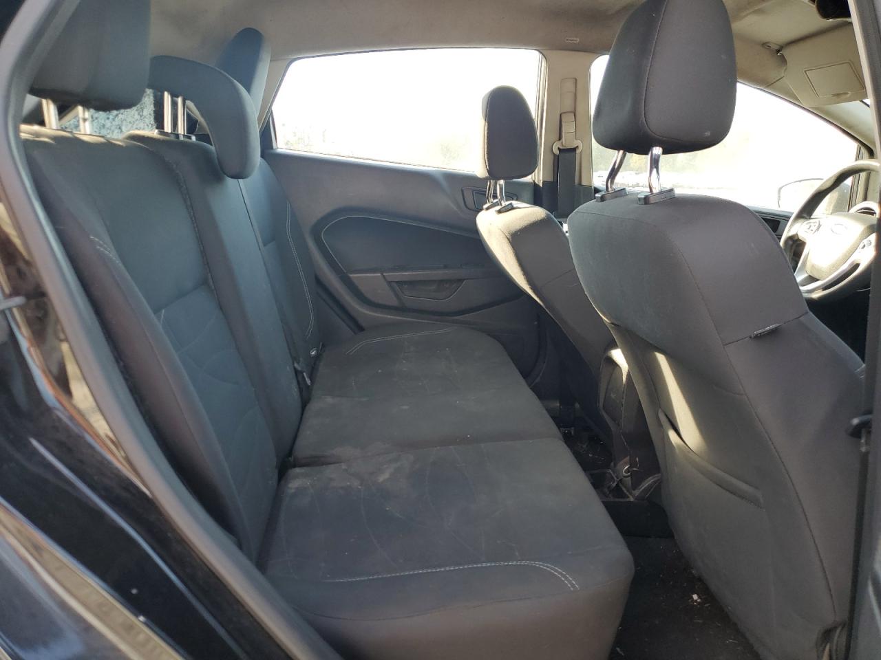 2018 Ford Fiesta Se VIN: 3FADP4EJ7JM112644 Lot: 85940875