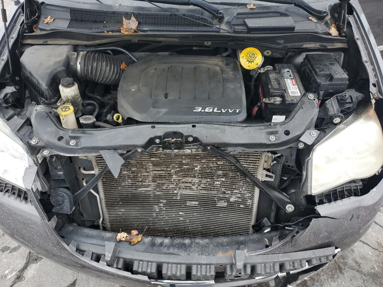 2016 Chrysler Town & Country Touring VIN: 2C4RC1BGXGR281545 Lot: 82631225