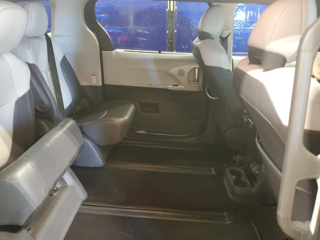 2021 Toyota Sienna Xse VIN: 5TDDRKEC7MS004541 Lot: 86852345