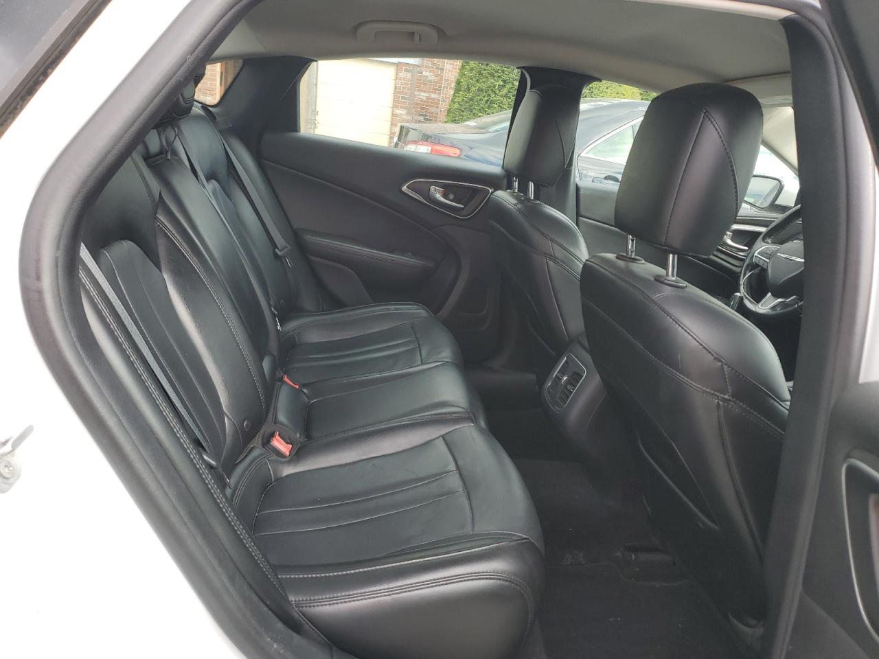 2016 Chrysler 200 Limited VIN: 1C3CCCAB8GN195711 Lot: 89488975