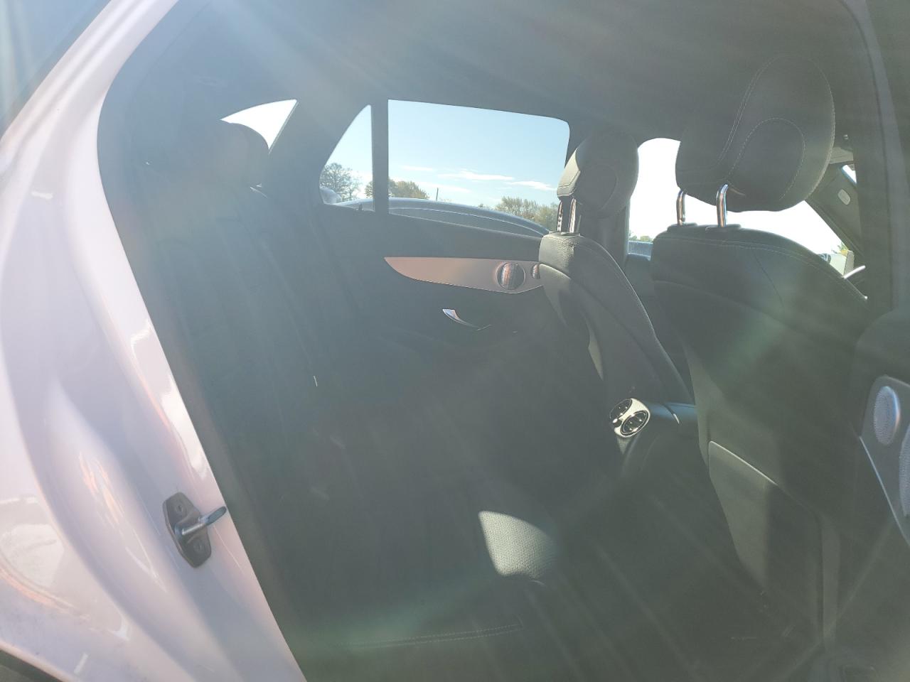 2019 Glc300 VIN: WDC0G4KB2KF671813 Lot: 89472835