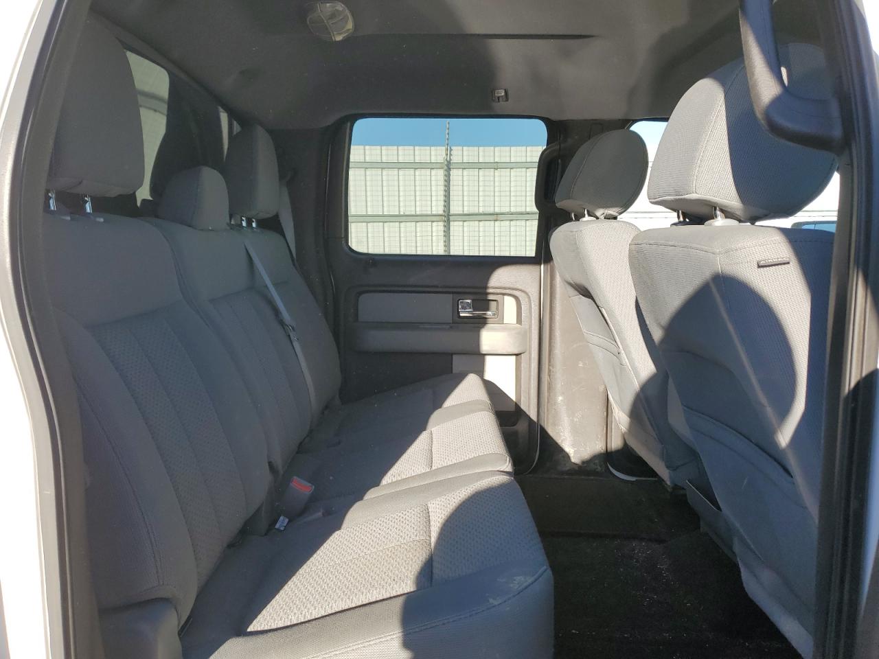 car-image car-image