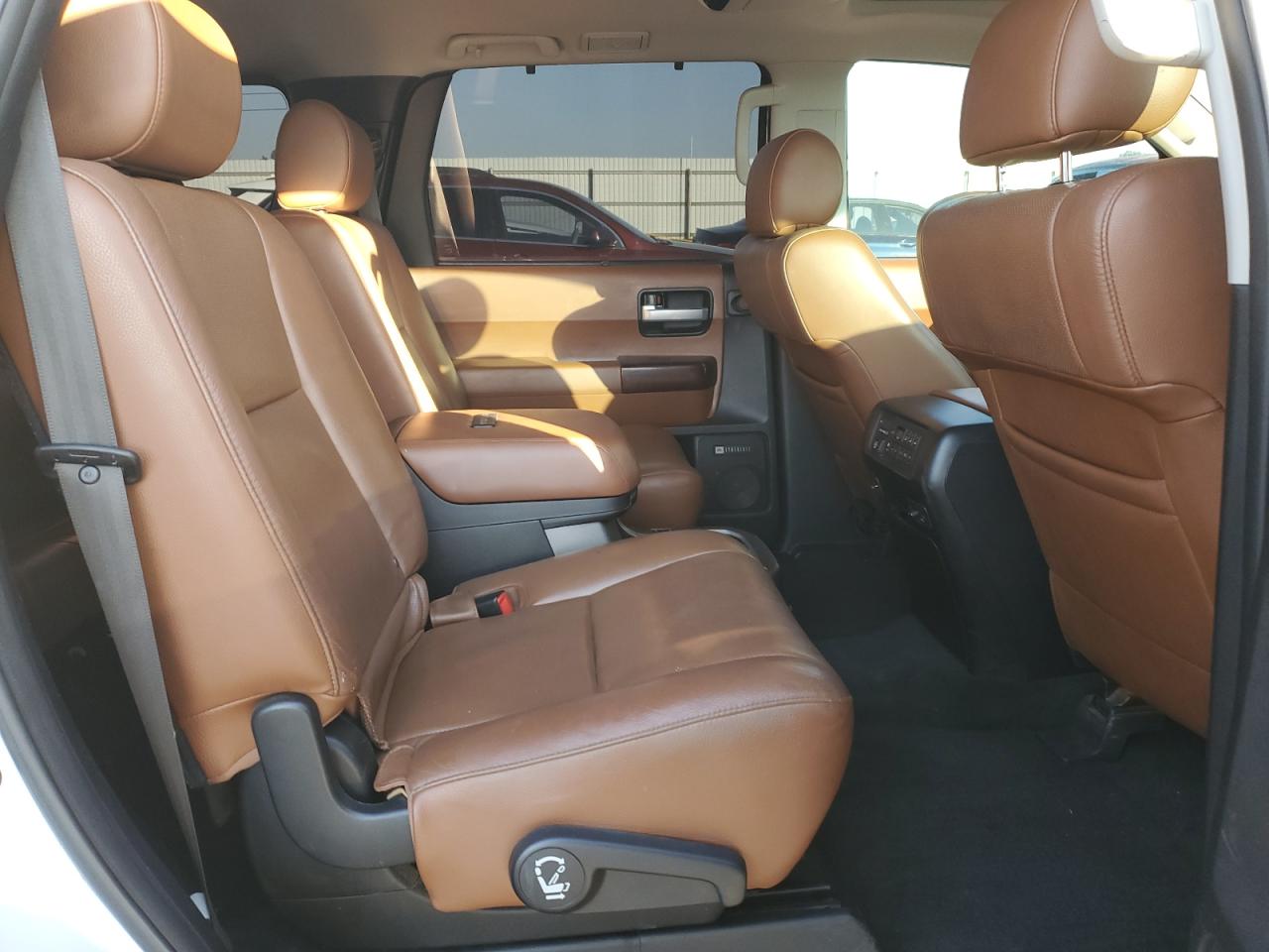 2017 Toyota Sequoia Platinum VIN: 5TDYY5G14HS067510 Lot: 89700995