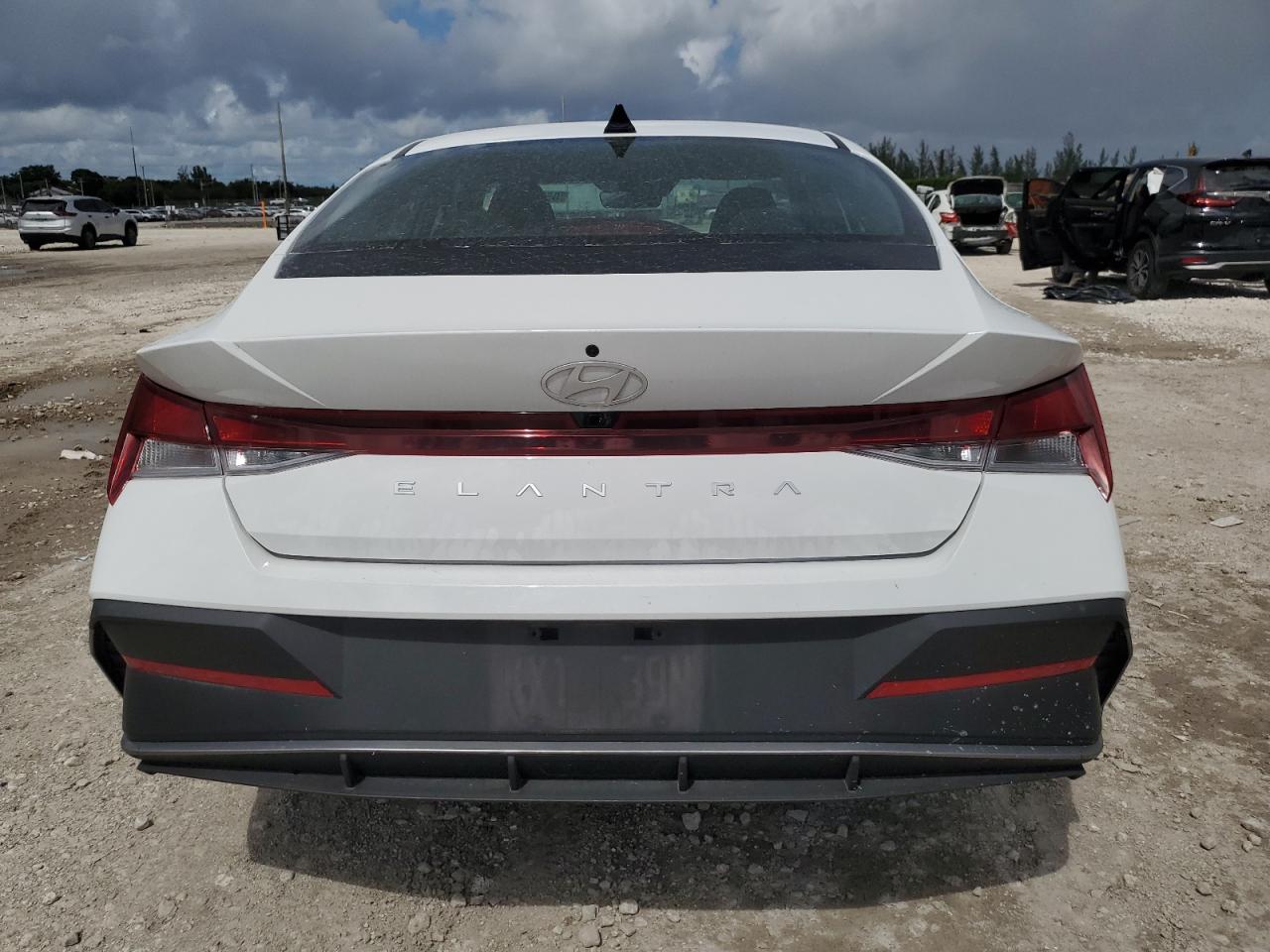 2024 Hyundai Elantra Sel VIN: KMHLM4DG2RU800042 Lot: 85003525