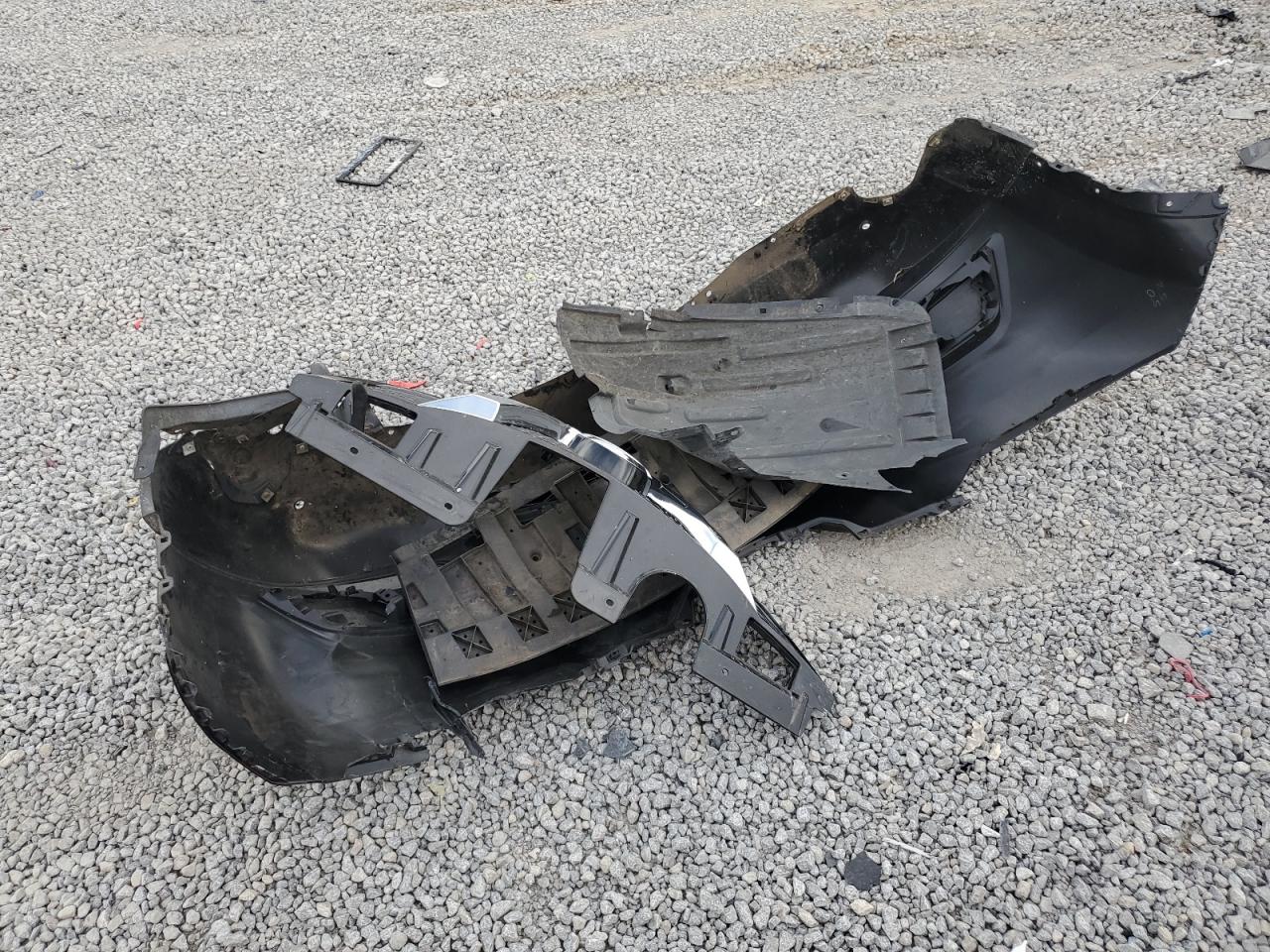 2015 Nissan Rogue S VIN: KNMAT2MT8FP509409 Lot: 85859425