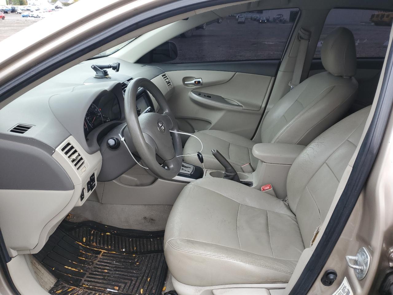 2010 Toyota Corolla Base VIN: 1NXBU4EE7AZ174498 Lot: 86111835