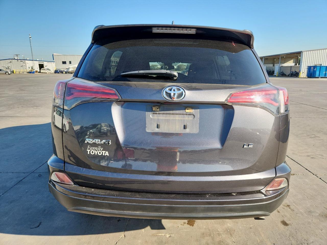 2018 Toyota Rav4 Le VIN: JTMZFREV8JJ178846 Lot: 82322805