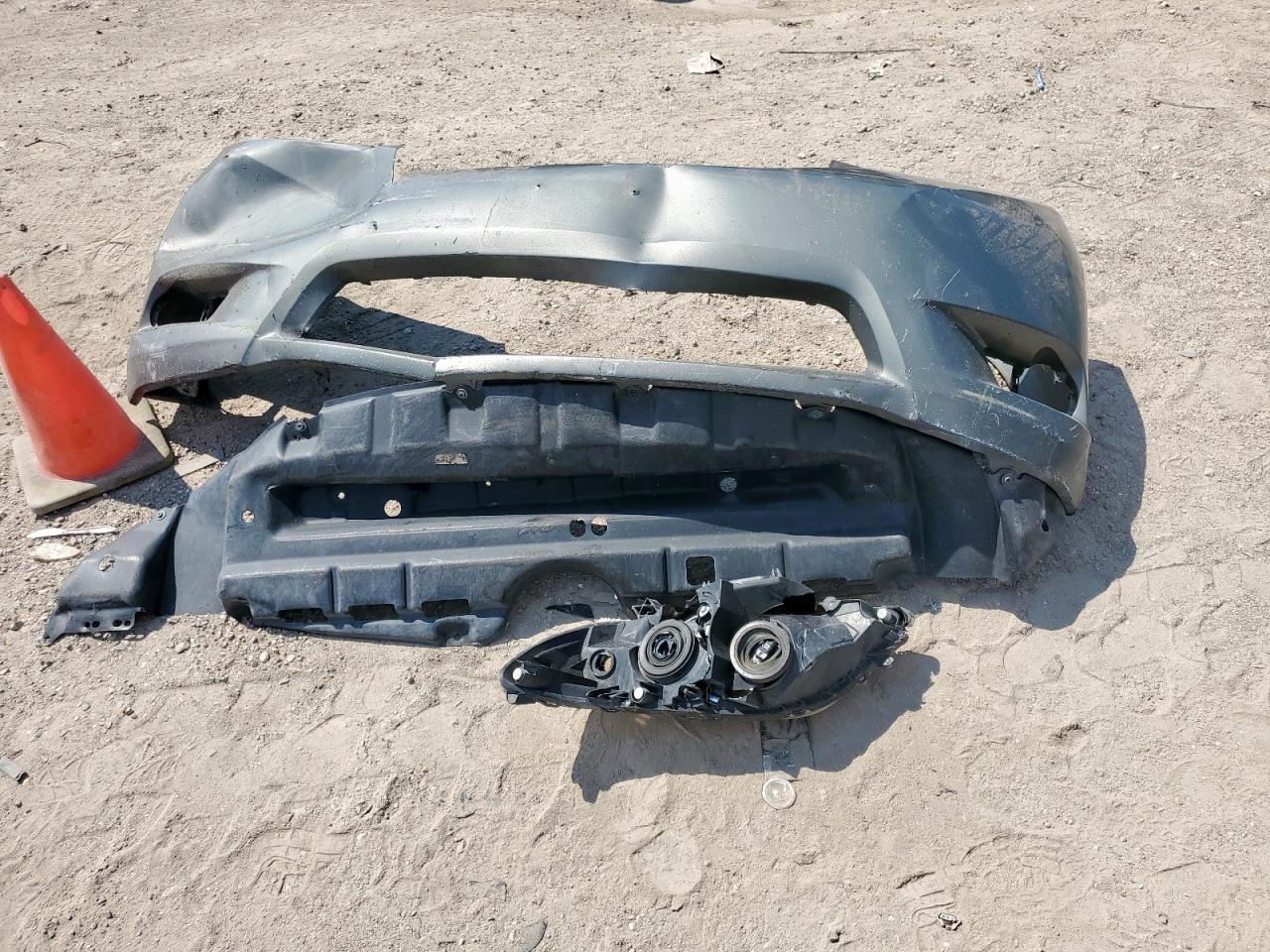 2012 Toyota Sienna Xle VIN: 5TDYK3DC8CS257279 Lot: 84924515