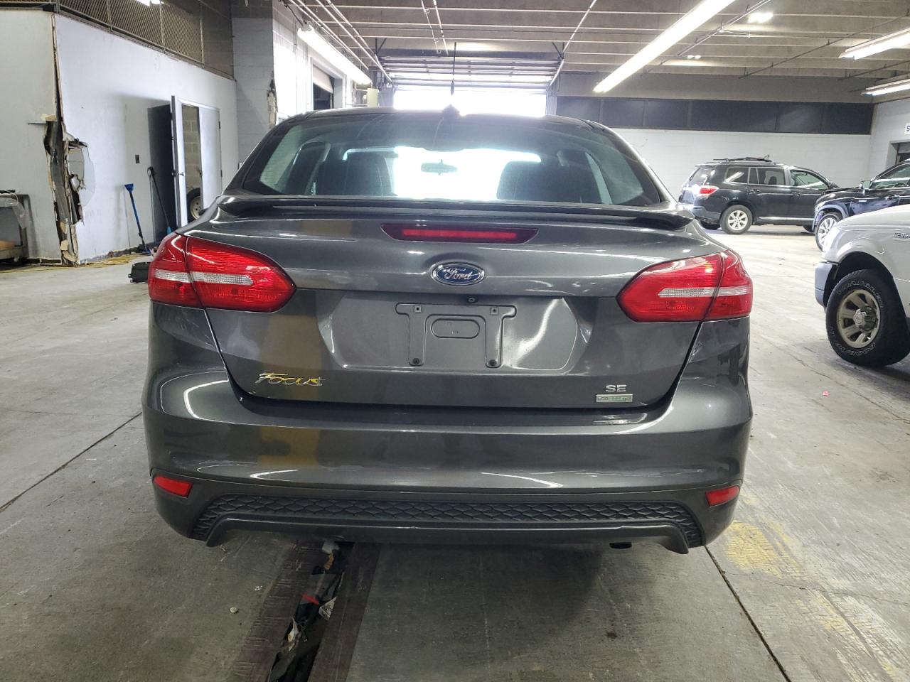 2015 Ford Focus Se VIN: 1FADP3FE8FL355142 Lot: 86076035