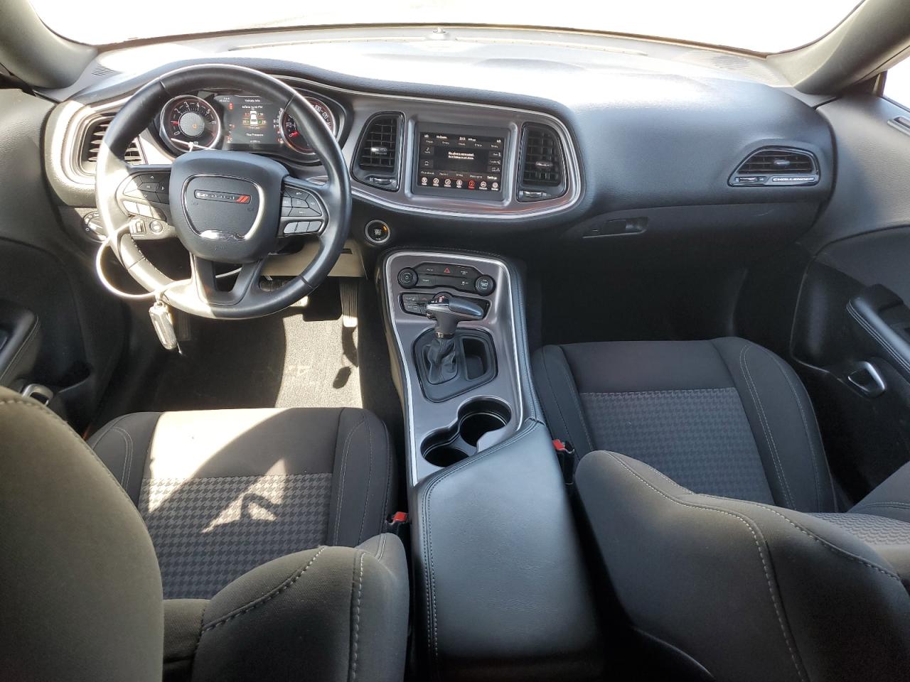 2019 Dodge Challenger Sxt VIN: 2C3CDZAG4KH687732 Lot: 89710775