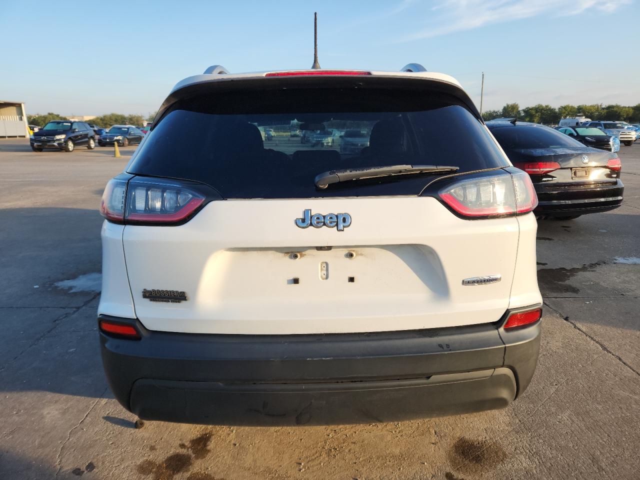 2019 Jeep Cherokee Latitude Plus VIN: 1C4PJLLB3KD232730 Lot: 87311545