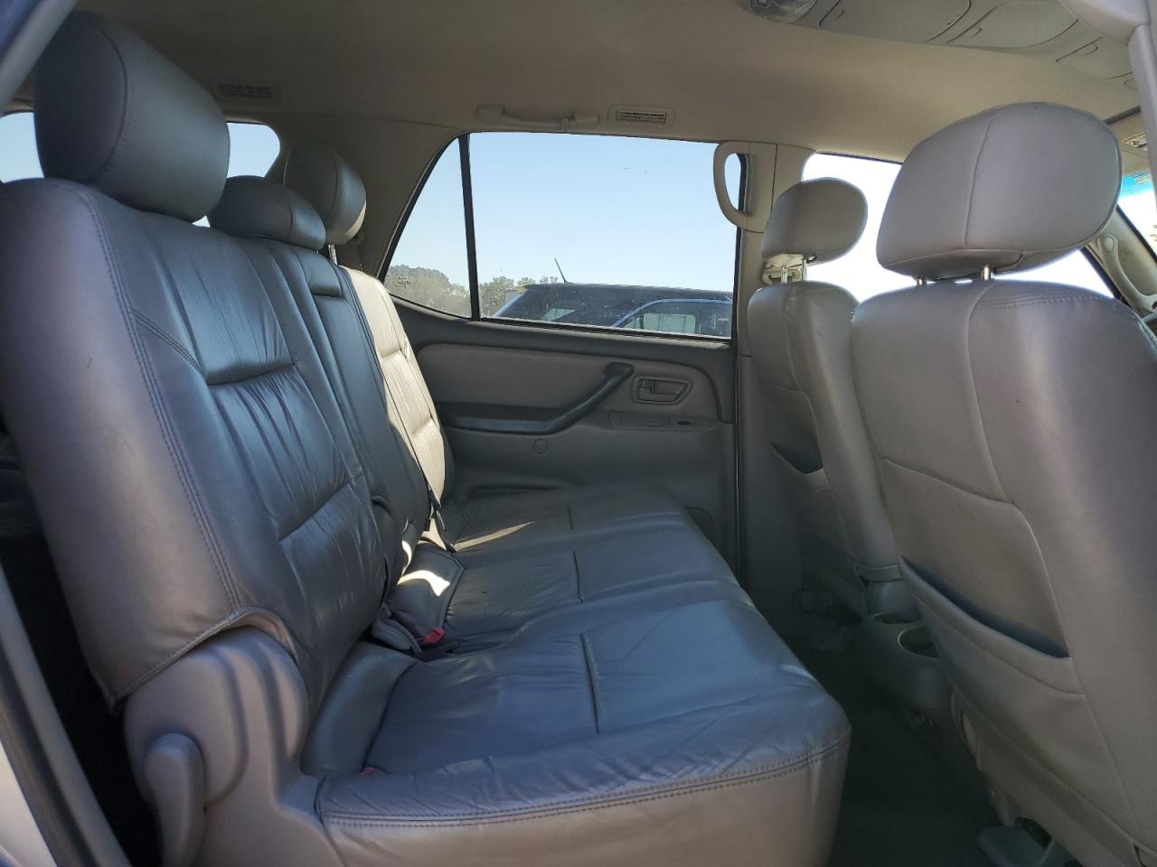 2004 Toyota Sequoia Sr5 VIN: 5TDZT34A74S226333 Lot: 86518255