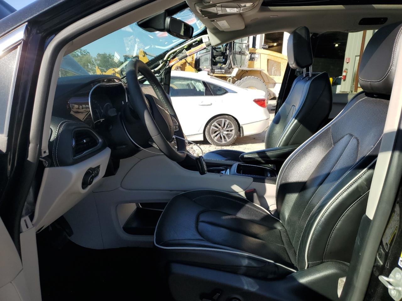 2023 Chrysler Pacifica Limited VIN: 2C4RC1GG3PR557587 Lot: 85159585