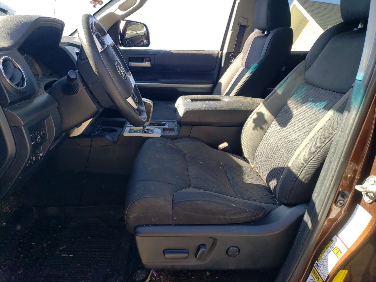 2017 Toyota Tundra Crewmax Sr5 VIN: 5TFDW5F12HX638346 Lot: 85898215