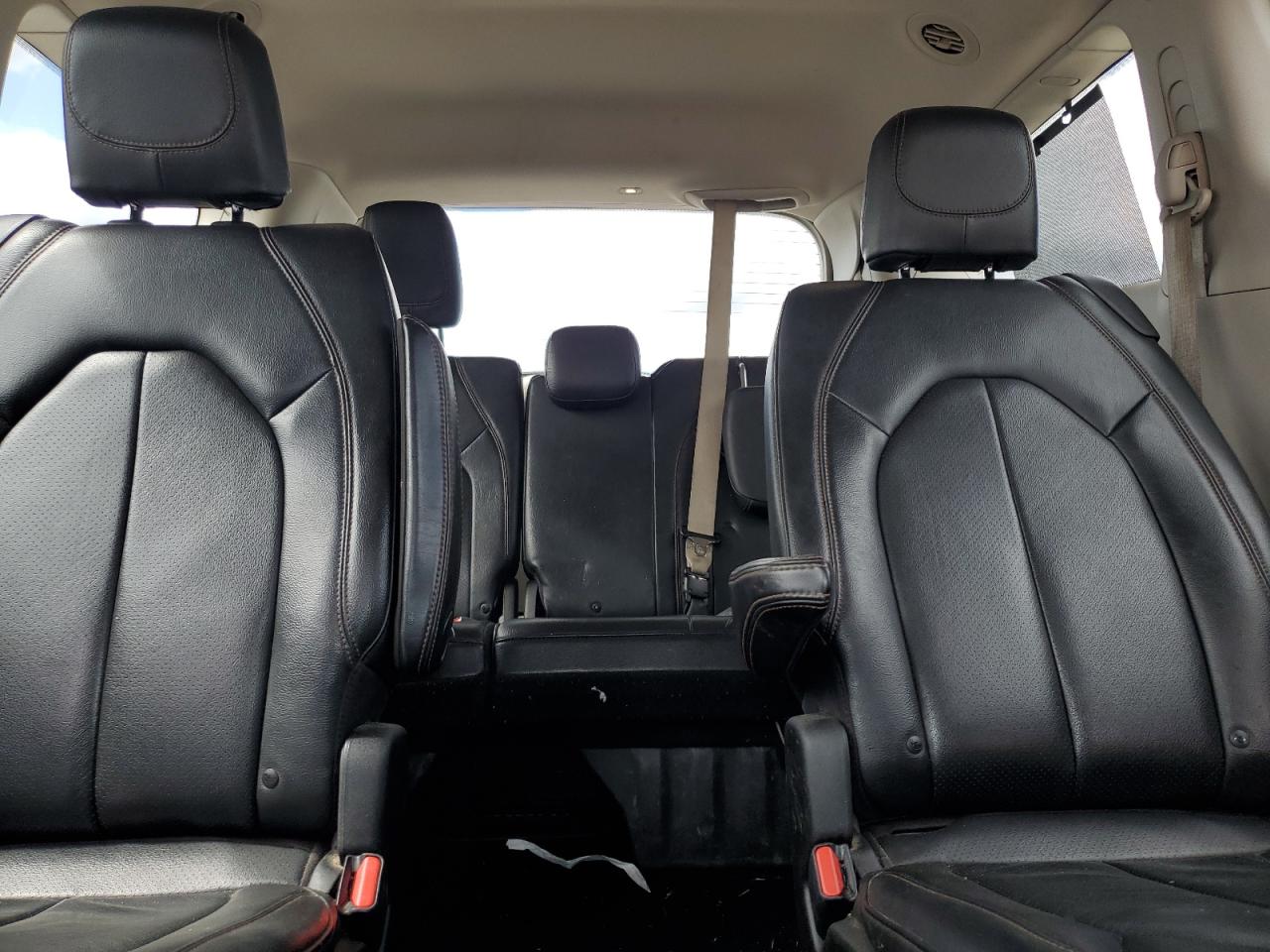 2020 Chrysler Pacifica Touring L VIN: 2C4RC1BG6LR276319 Lot: 81896895