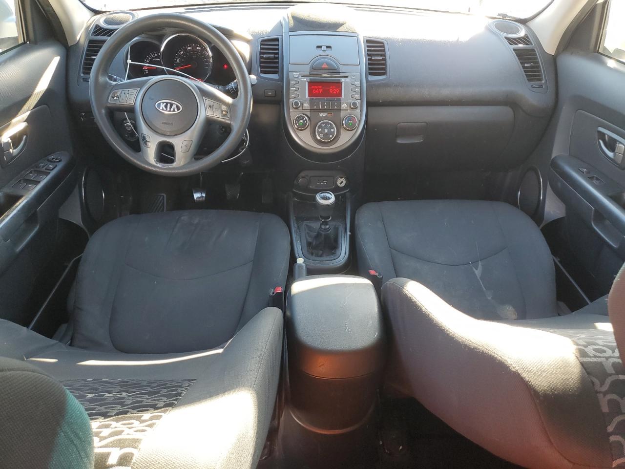 2011 Kia Soul + VIN: KNDJT2A20B7717578 Lot: 82250055