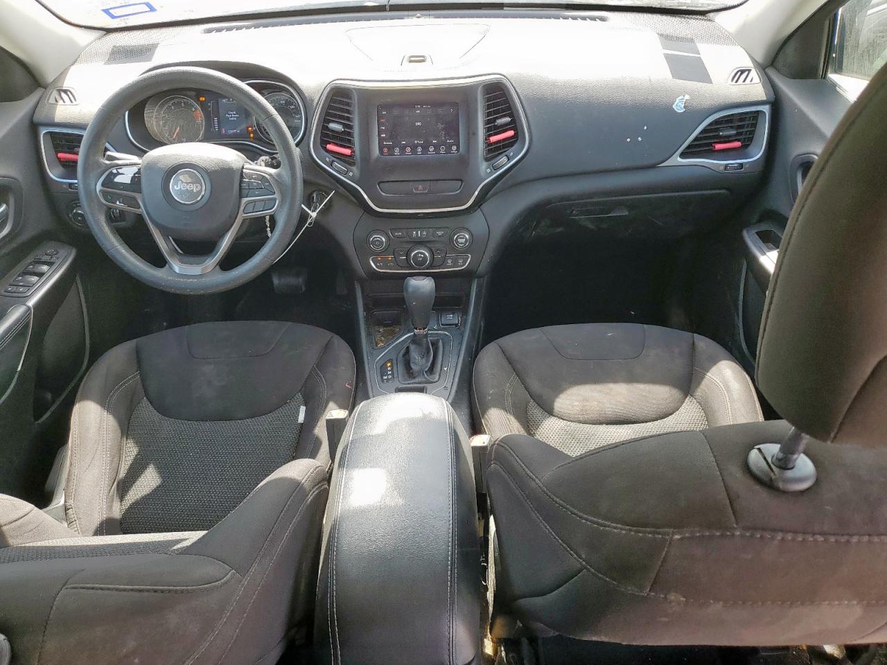 2019 Jeep Cherokee Latitude VIN: 1C4PJLCB0KD365624 Lot: 84645185