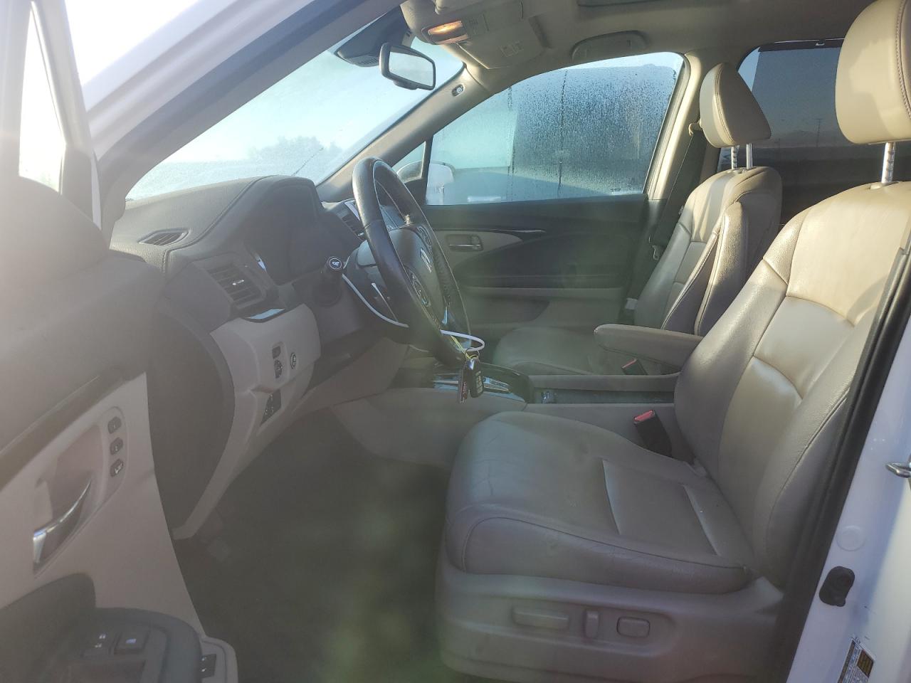 2016 Honda Pilot Touring VIN: 5FNYF6H90GB047709 Lot: 84041635