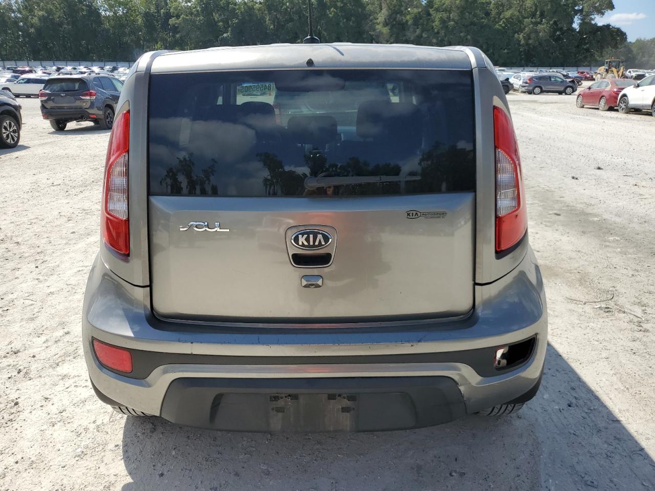 2013 Kia Soul + VIN: KNDJT2A65D7630541 Lot: 84595905