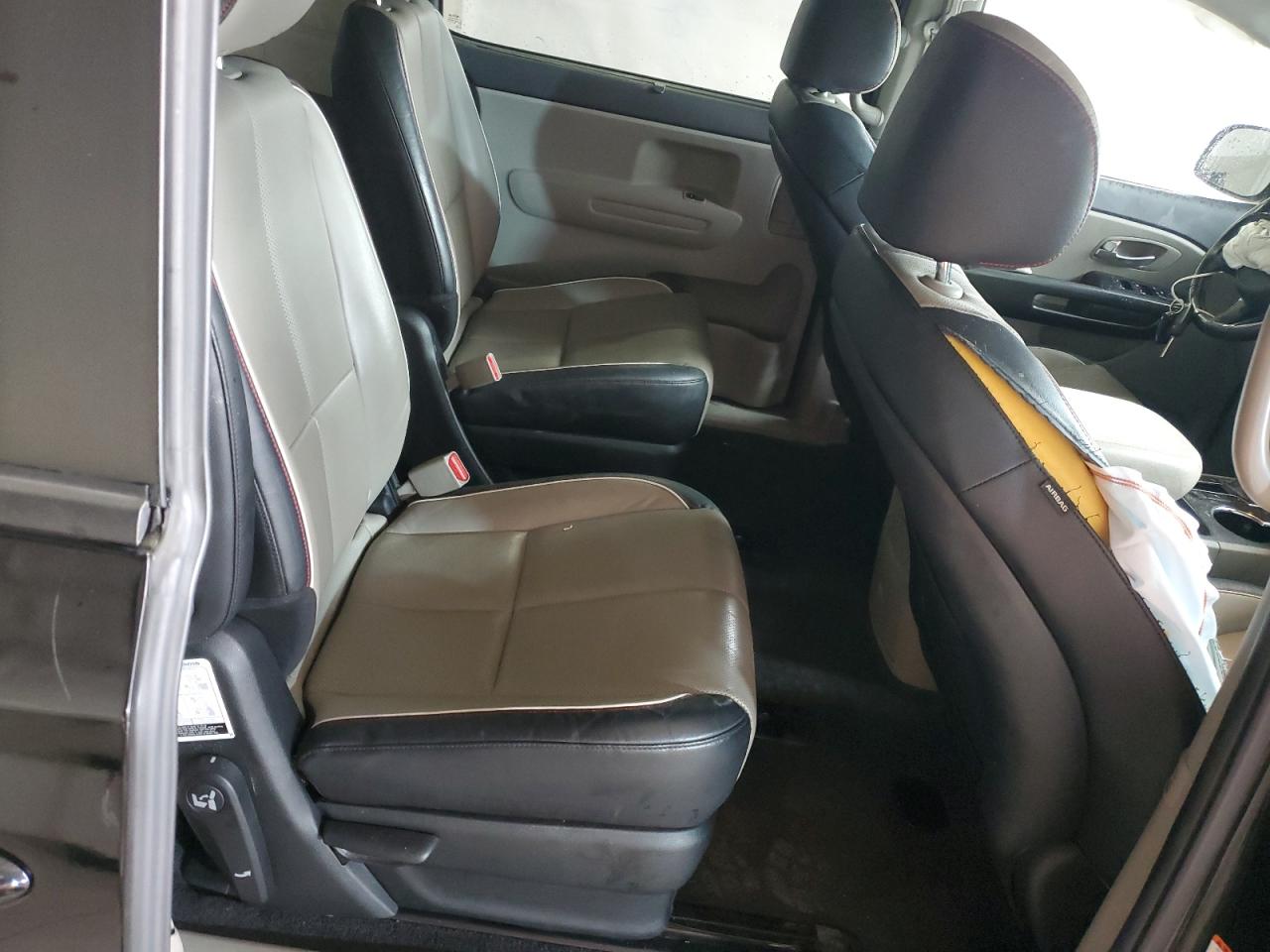 2019 Kia Sedona Lx VIN: KNDMB5C15K6557127 Lot: 90663175