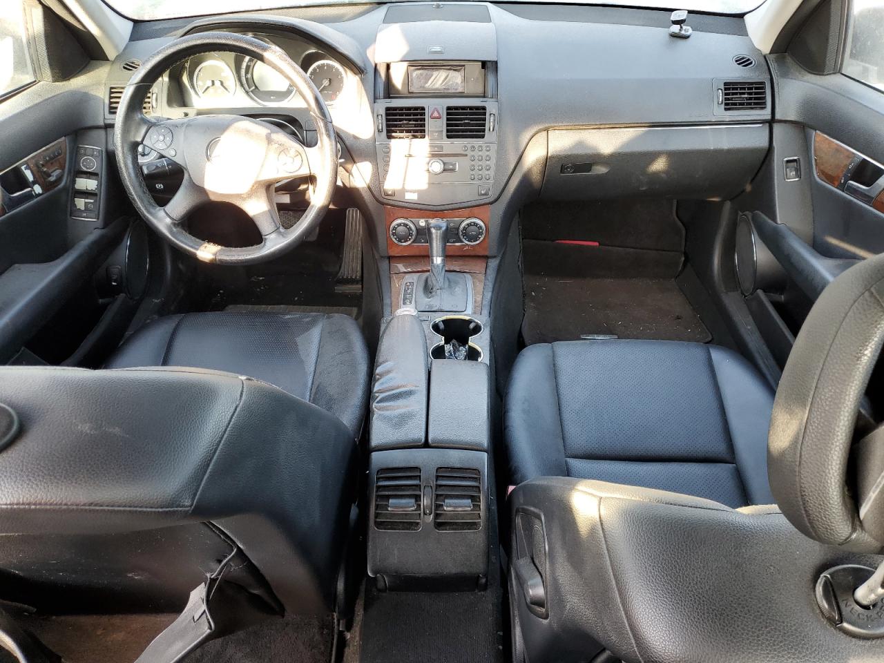 2010 Mercedes-Benz C 300 VIN: WDDGF5EB2AR126206 Lot: 89801235