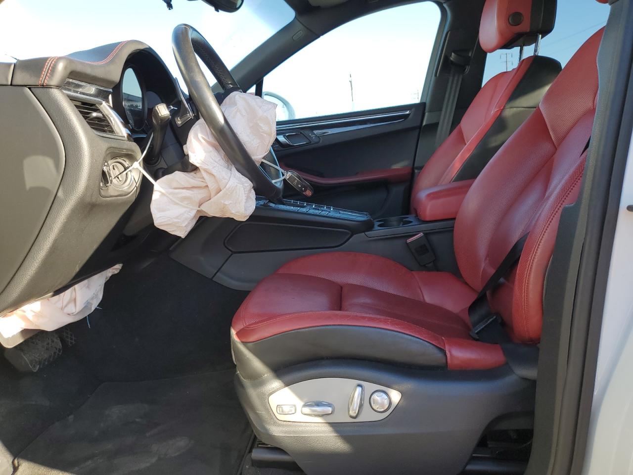 2015 Porsche Macan S VIN: WP1AB2A51FLB70068 Lot: 87116295