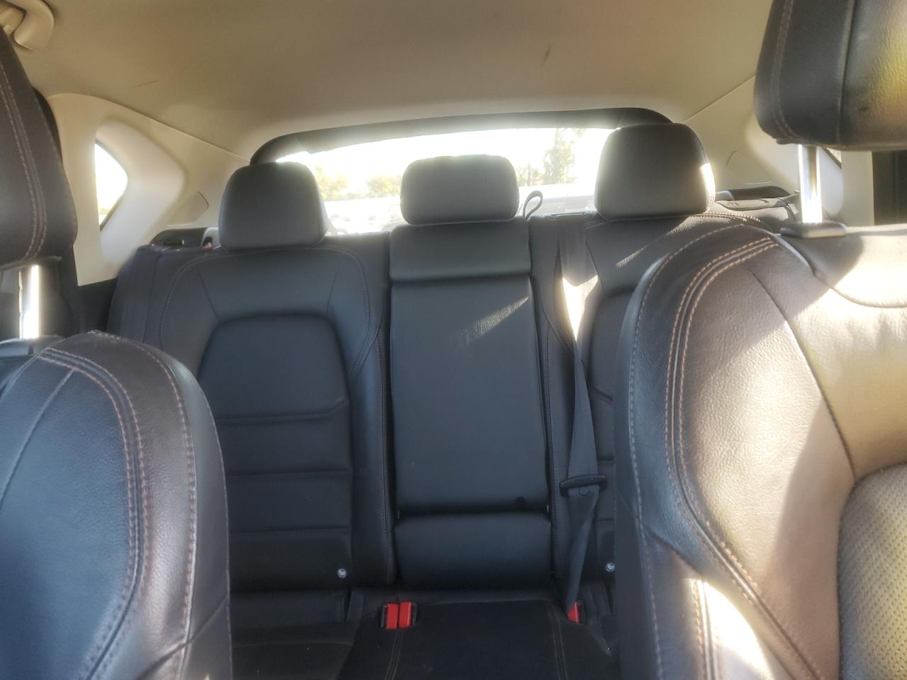 2022 Mazda Cx-5 Premium VIN: JM3KFBDMXN1543266 Lot: 86109205