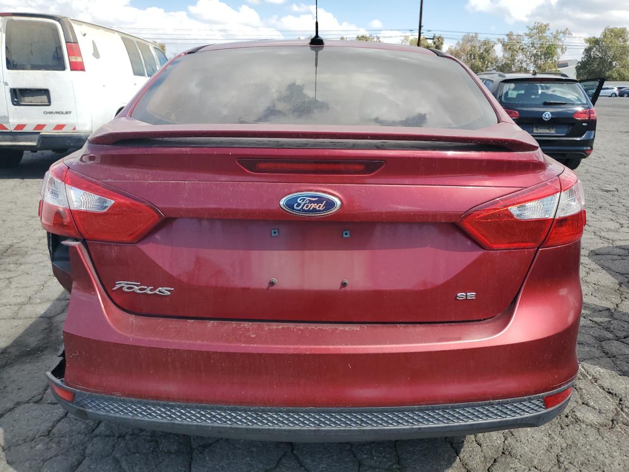2014 Ford Focus Se VIN: 1FADP3F23EL317130 Lot: 81980175