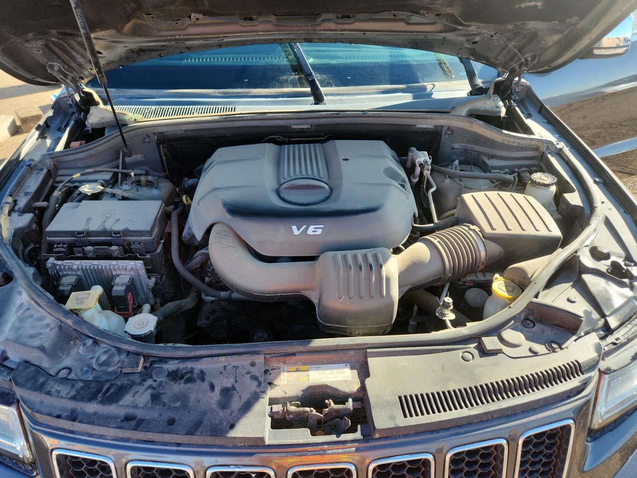 2014 Jeep Grand Cherokee Overland VIN: 1C4RJFCG0EC466629 Lot: 84626465